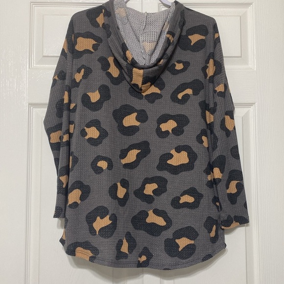 - NWT Bombom Pullover Hoodie Leopard Prints size M - Picture 2 of 11